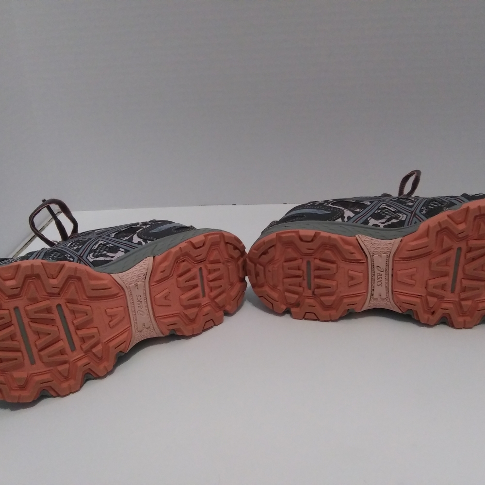 Asics - Picture 5 of 8